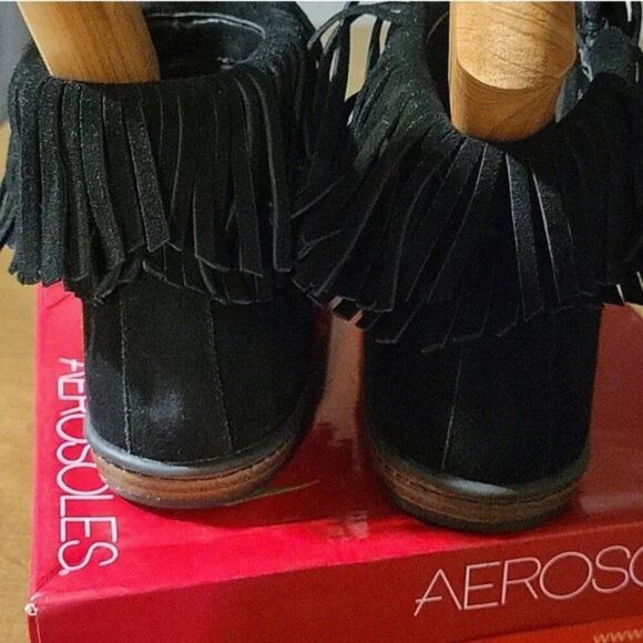 Aerosoles Fringe Ankle Boots Size 8M - Picture 4 of 7